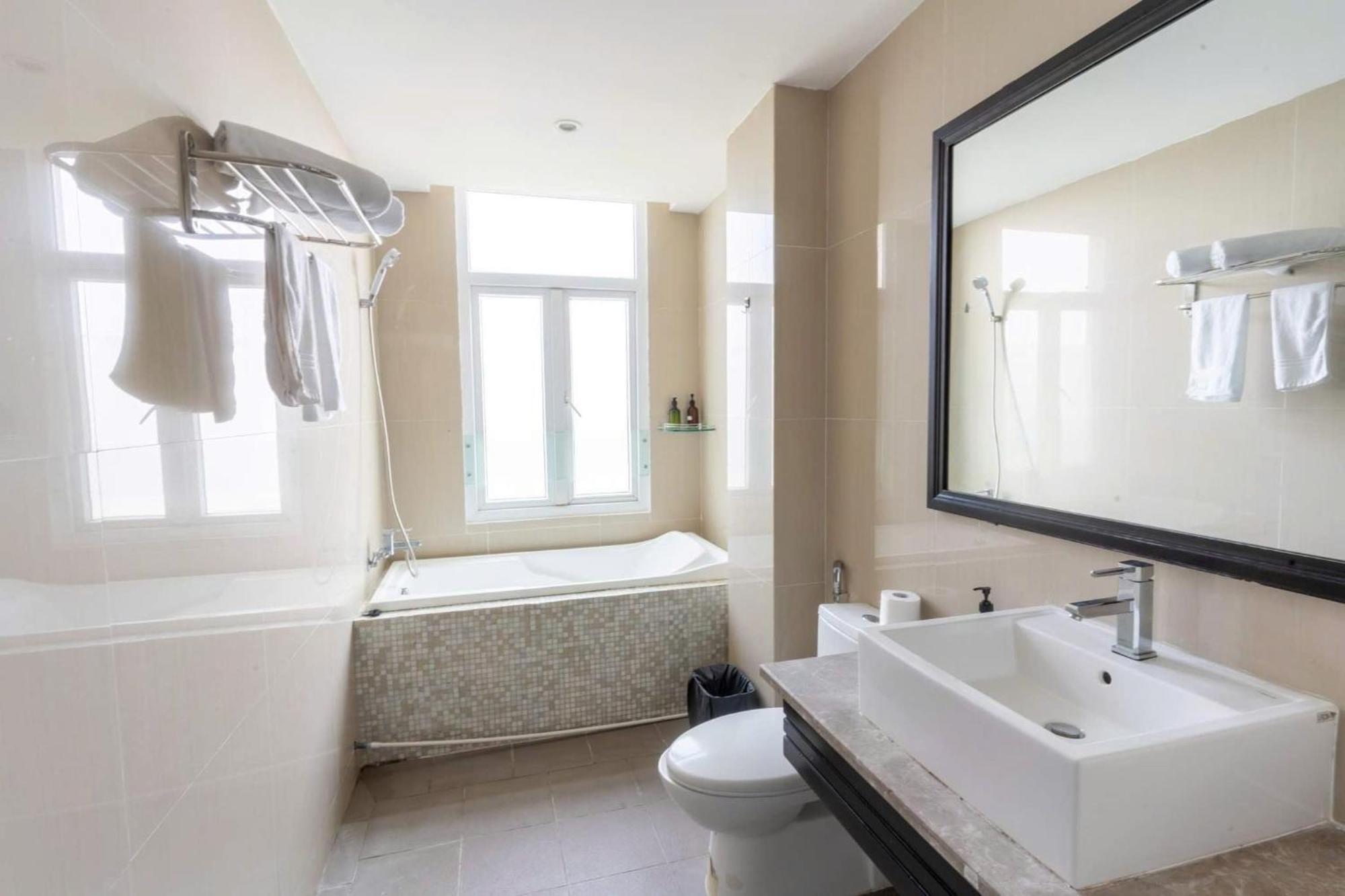 Queen Palace Sea View Hotel Đà Nẵng Kültér fotó